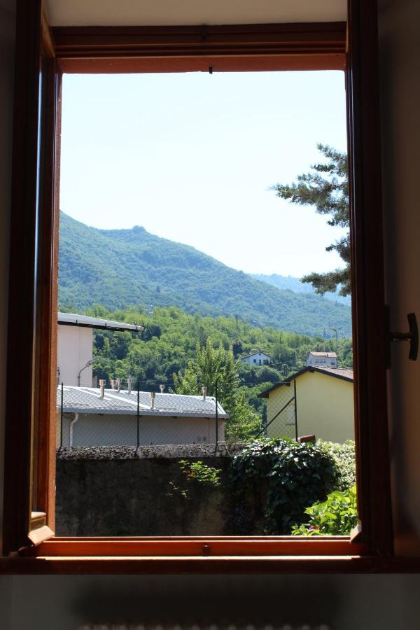 Apartamento Il Giardino Dei Fiori Mandello del Lario Exterior foto
